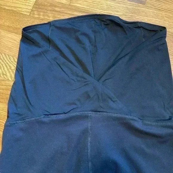 Isabel Maternity Black Size Large Leggings. - Picture 2 of 8